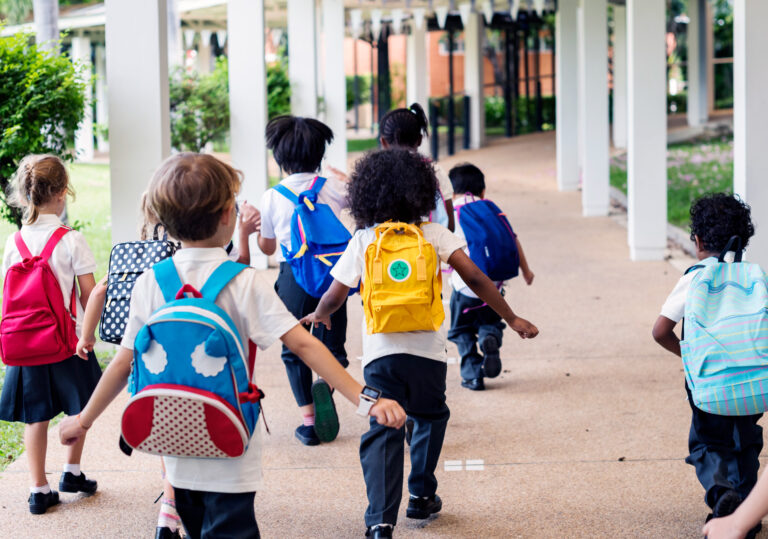 Preparando un regreso a clases saludable: Consejos para evitar enfermedades en niños 